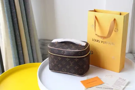 VUITTON TOILETRY BAG LOUIS 0606